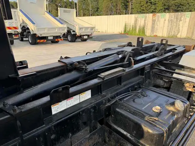 いすゞ フォワード PB-FSR35G3S(2WD)の写真16