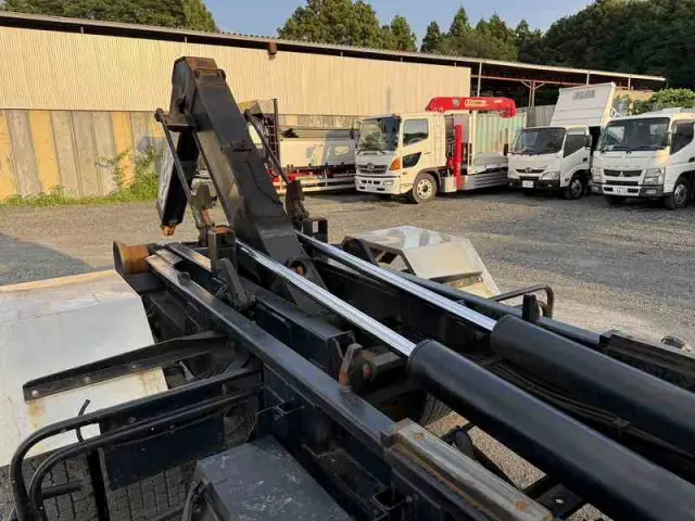 いすゞ フォワード PB-FSR35G3S(2WD)の写真18