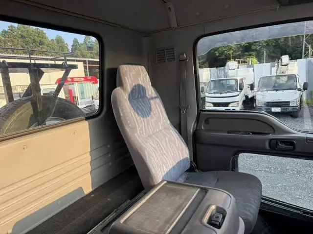 いすゞ フォワード PB-FSR35G3S(2WD)の写真35