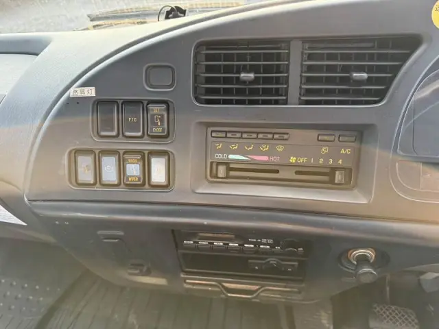 いすゞ フォワード PB-FSR35G3S(2WD)の写真38