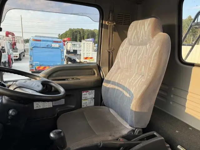 いすゞ フォワード PB-FSR35G3S(2WD)の写真42