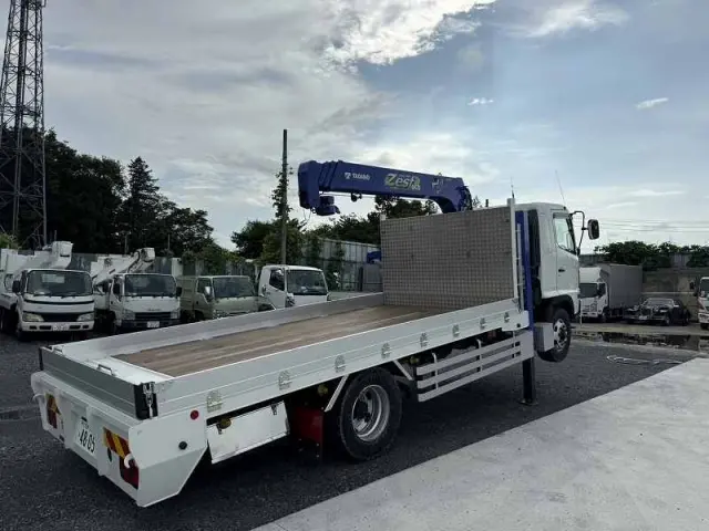 日野 レンジャー PK-FE7JKFA(2WD)の写真5