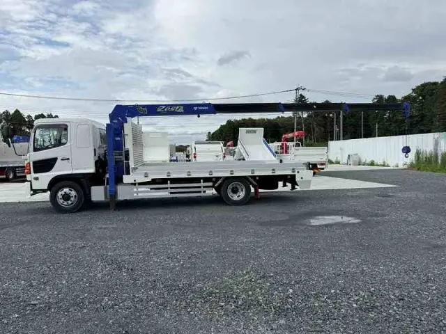 日野 レンジャー PK-FE7JKFA(2WD)の写真12