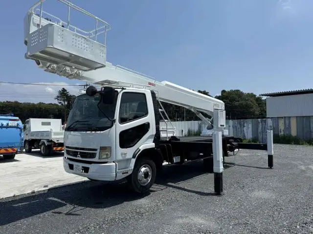 三菱 ファイター PA-FK71D(2WD)の写真1