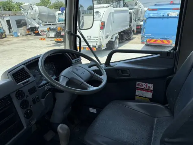 三菱 ファイター PA-FK71D(2WD)の写真50