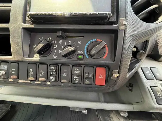 日野 デュトロ TKG-XZU775M(4WD)の写真41