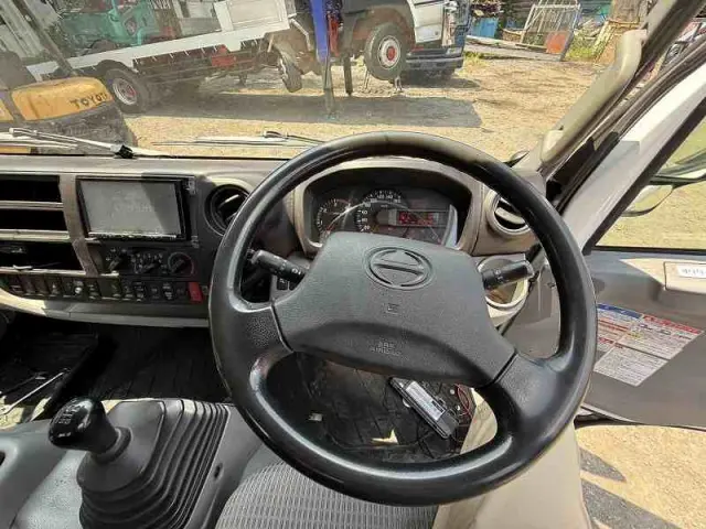 日野 デュトロ TKG-XZU775M(4WD)の写真45