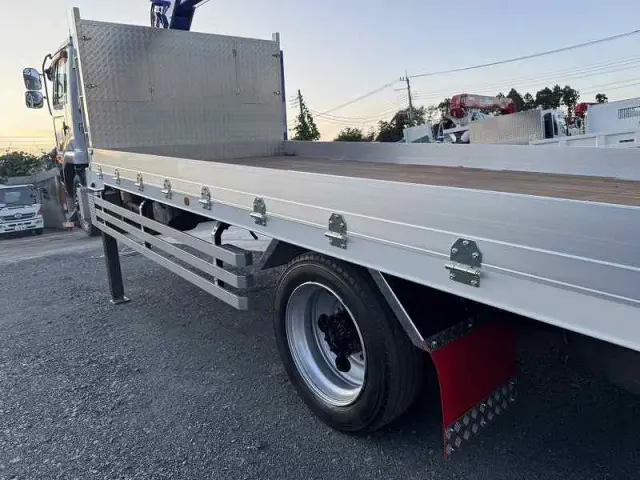 UD コンドル KL-PK26A(6x2)の写真3