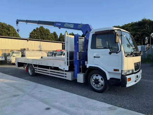 UD コンドル KL-PK26A(6x2)の写真15