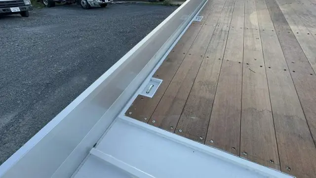 UD コンドル KL-PK26A(6x2)の写真17