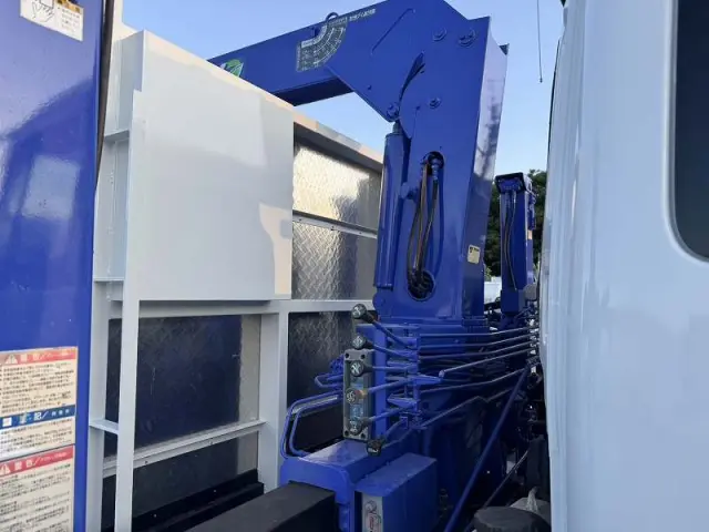 UD コンドル KL-PK26A(6x2)の写真20