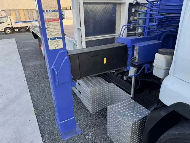 UD コンドル KL-PK26A(6x2)の写真22