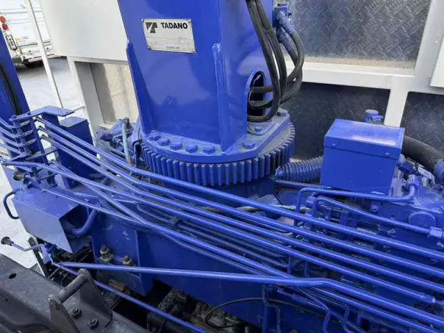 UD コンドル KL-PK26A(6x2)の写真24