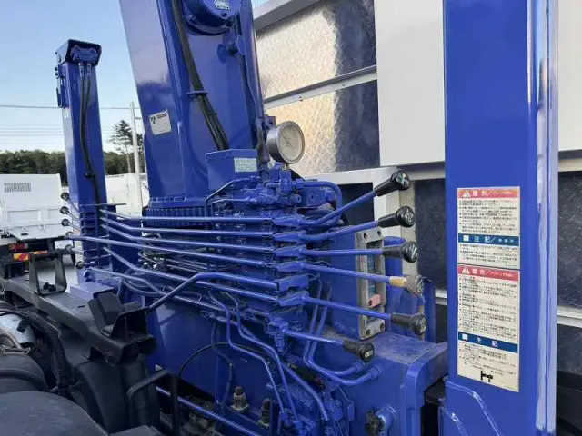 UD コンドル KL-PK26A(6x2)の写真25