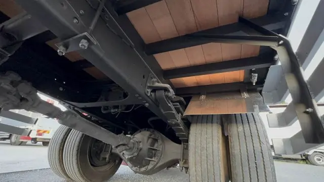 UD コンドル KL-PK26A(6x2)の写真30