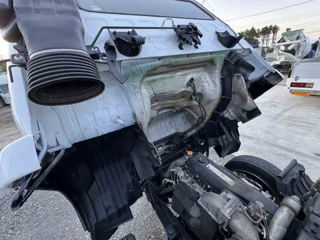 UD コンドル KL-PK26A(6x2)の写真40