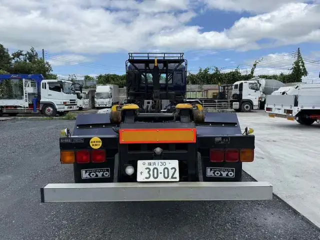 UD クオン ADG-CW4YL(6x4)の写真4