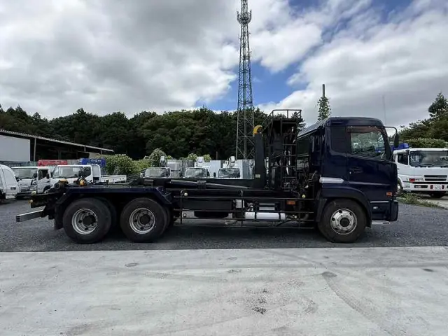 UD クオン ADG-CW4YL(6x4)の写真6