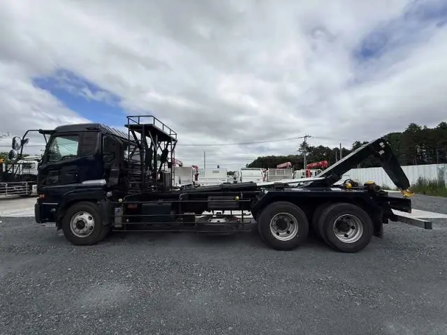 UD クオン ADG-CW4YL(6x4)の写真9