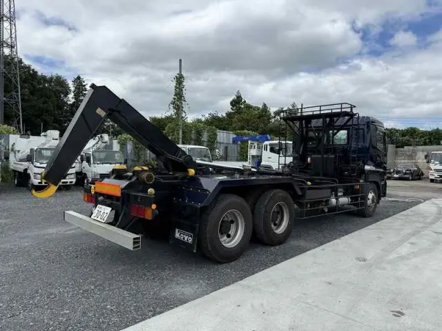 UD クオン ADG-CW4YL(6x4)の写真11