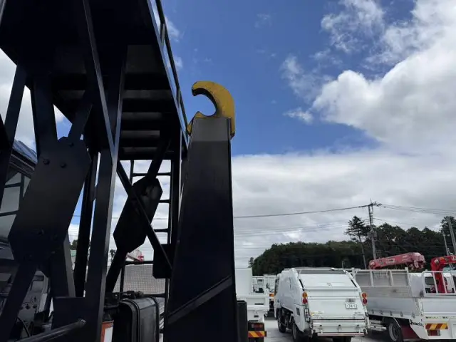 UD クオン ADG-CW4YL(6x4)の写真20