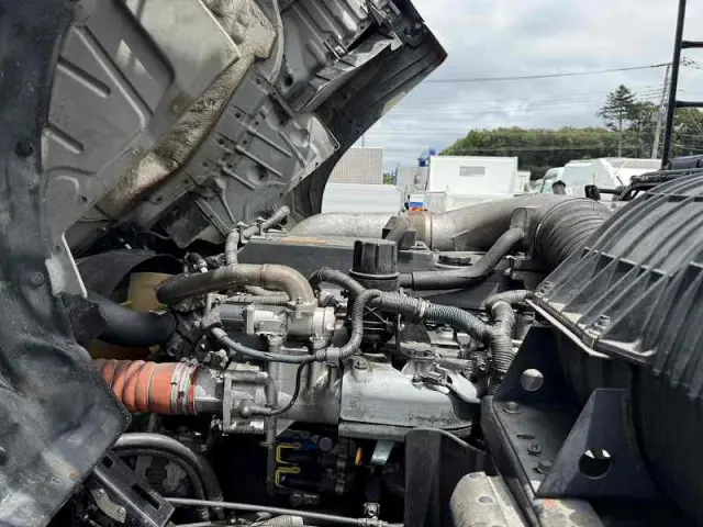 UD クオン ADG-CW4YL(6x4)の写真32