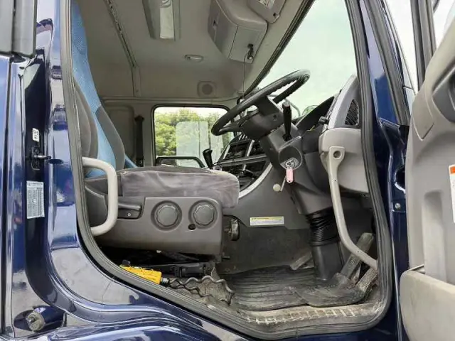 UD クオン ADG-CW4YL(6x4)の写真39