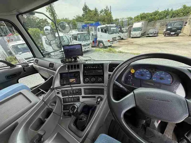 UD クオン ADG-CW4YL(6x4)の写真43