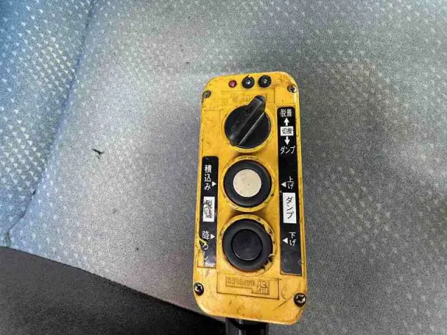 UD クオン ADG-CW4YL(6x4)の写真50