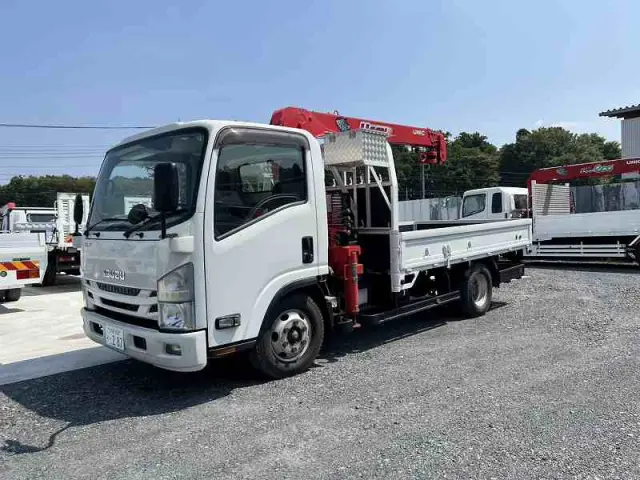 いすゞ エルフ TRG-NPR85AR(2WD)の写真1