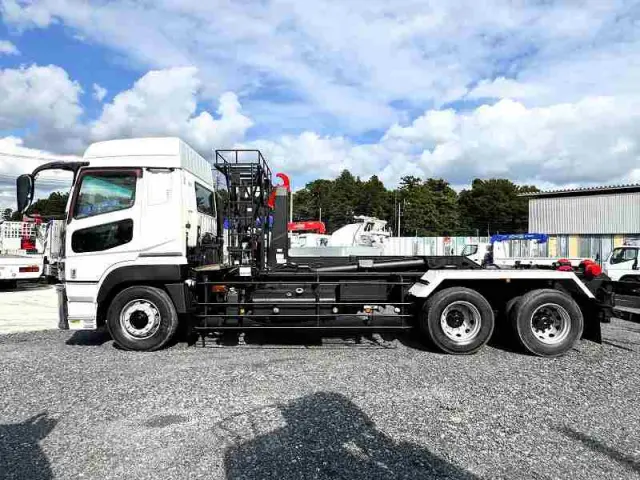 三菱 スーパーグレート QPG-FV60VY(6x4)の写真2