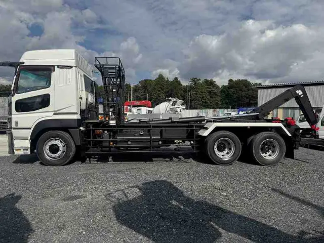 三菱 スーパーグレート QPG-FV60VY(6x4)の写真13