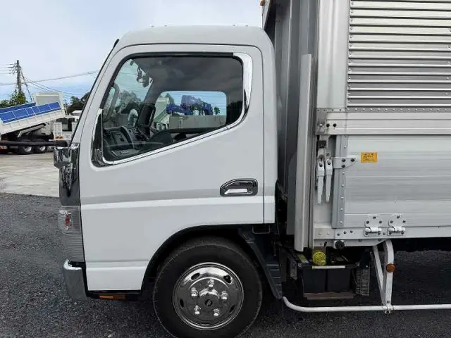 三菱 キャンター SKG-FEA50(2WD)の写真9