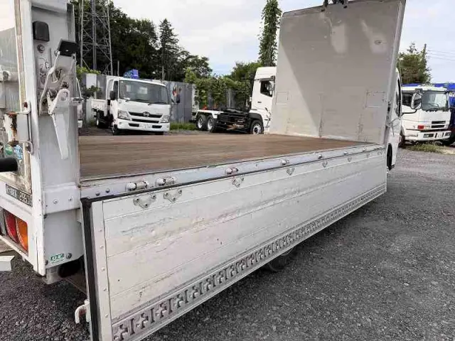 三菱 キャンター SKG-FEA50(2WD)の写真24