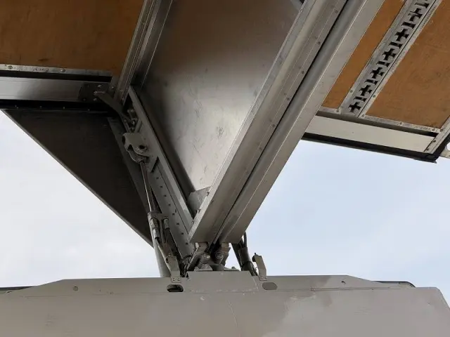 三菱 キャンター SKG-FEA50(2WD)の写真26