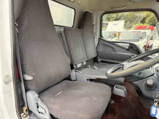 三菱 キャンター SKG-FEA50(2WD)の写真42