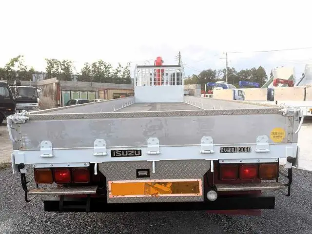 いすゞ ギガ PDG-CYL77V8(6x2)の写真4