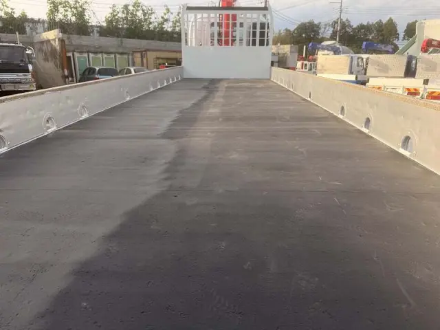 いすゞ ギガ PDG-CYL77V8(6x2)の写真9