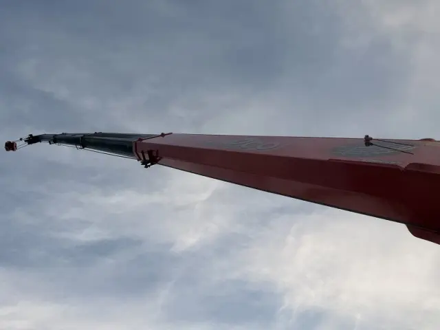 いすゞ ギガ PDG-CYL77V8(6x2)の写真17