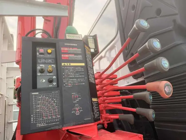 いすゞ ギガ PDG-CYL77V8(6x2)の写真22