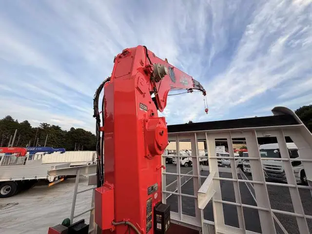 いすゞ ギガ PDG-CYL77V8(6x2)の写真36