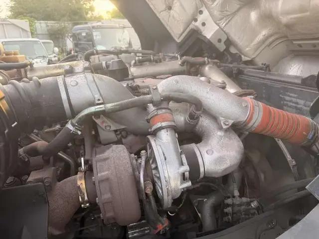 いすゞ ギガ PDG-CYL77V8(6x2)の写真41