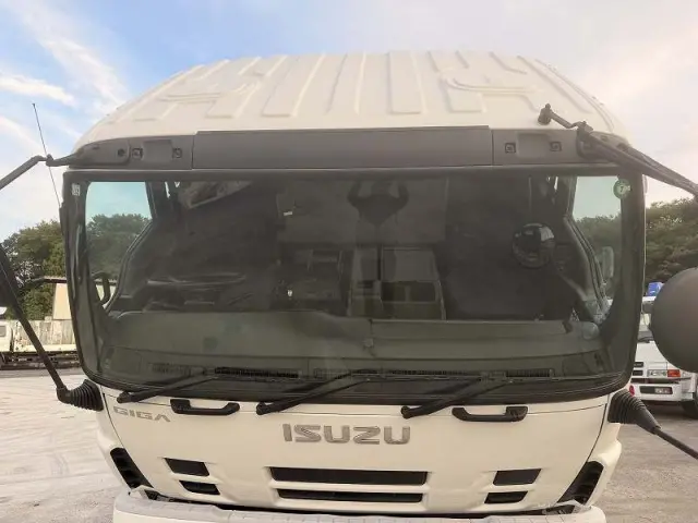 いすゞ ギガ PDG-CYL77V8(6x2)の写真43