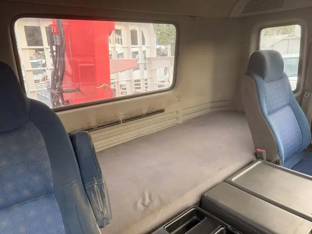 いすゞ ギガ PDG-CYL77V8(6x2)の写真47