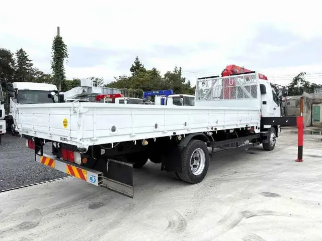 三菱 ファイター SKG-FK62FY(2WD)の写真5