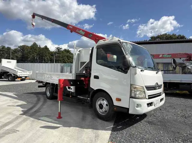 日野 デュトロ SKG-XZU710M(2WD)の写真16