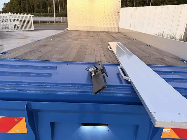 日野 レンジャー KK-FD1JLEA(2WD)の写真20