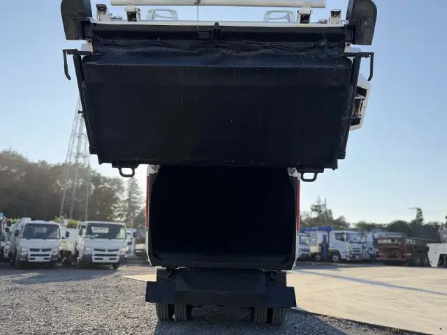 トヨタ ダイナ PD-XZU304A(2WD)の写真4