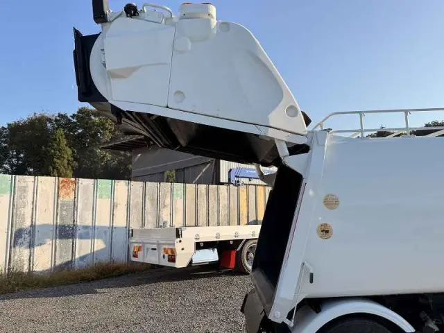 トヨタ ダイナ PD-XZU304A(2WD)の写真15