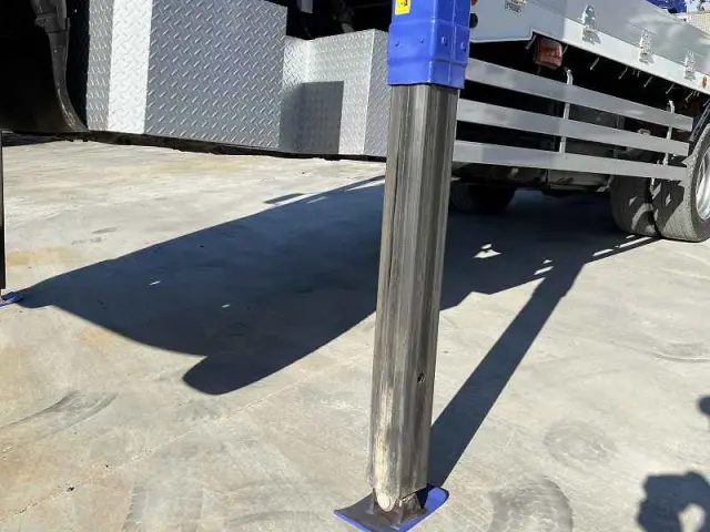 三菱 ファイター QKG-FK62FZ(2WD)の写真10